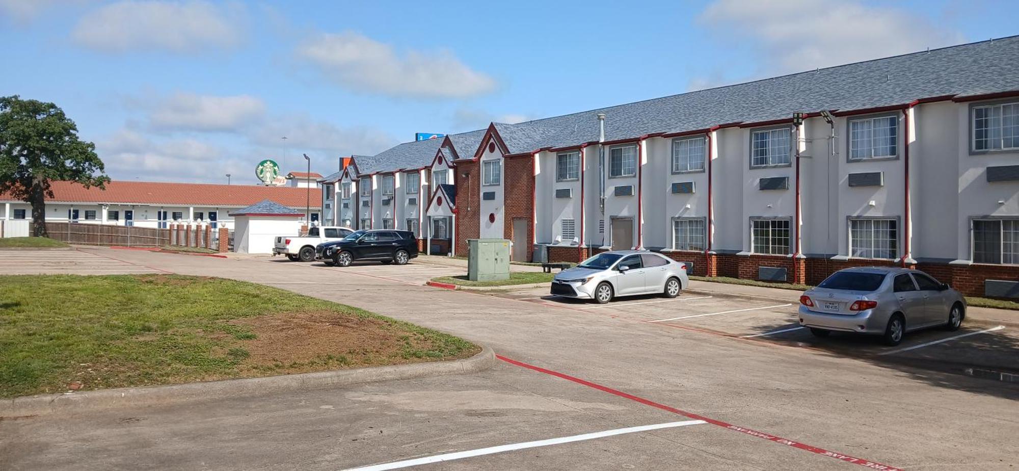 Regency Inn&Suites DFW Euless Exterior foto